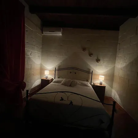 Nina Suite's Acaya